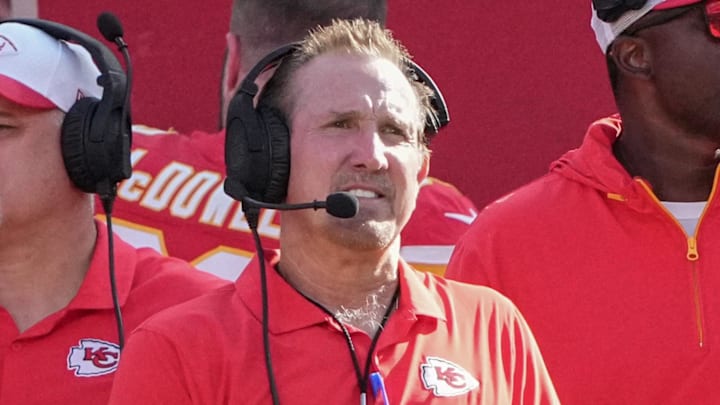 Aug 17, 2024; Kansas City, Missouri, USA; Kansas City Chiefs defensive coordinator Steve Spagnuolo watches play on the sidelines against the Detroit Lions during the game at GEHA Field at Arrowhead Stadium. Mandatory Credit: Denny Medley-Imagn Images Aug 17, 2024; Kansas City, Missouri, USA; Kansas City Chiefs defensive coordinator Steve Spagnuolo watches play on the sidelines against the Detroit Lions during the game at GEHA Field at Arrowhead Stadium. Mandatory Credit: Denny Medley-Imagn Images