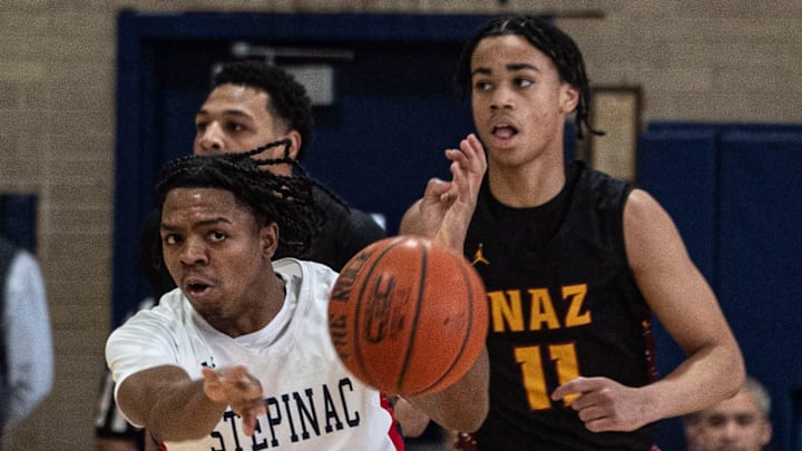 Danny Carbuccia (0) and the Archbishop Stepinac cracked the top five in this week's New York State high school boys basketball rankings. The Crusaders are set to compete in the CHSAA/PSAL state tournament, which begins on March 23.