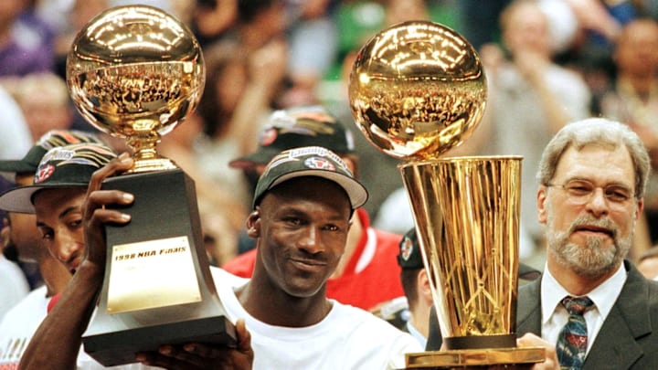 In this 14 June 1998 file photo, Michael Jordan (L