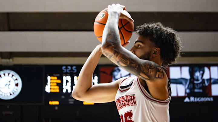 Alabama guard Houston Mallette sinks a three late in second overtime against Arkansas on Feb. 18, 2026.