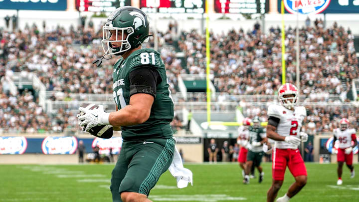 Michigan State's Michael Masunas catches a touchdown pass against Youngstown State during the third quarter on Saturday, Sept. 13, 2025, at Spartan Stadium in East Lansing.