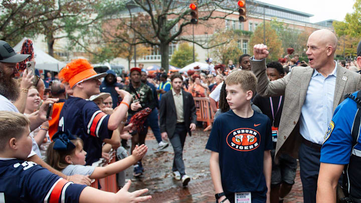 The Auburn Tigers could be moving towards hiring DJ Durkin as the full-time head football coach