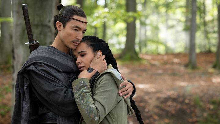 Daniel Henney (Lan Mandragoran), Zoë Robins (Nynaeve al’Meara) in The Wheel of Time season 2. Image: Prime Video. Daniel Henney (Lan Mandragoran), Zoë Robins (Nynaeve al’Meara) in The Wheel of Time season 2. Image: Prime Video.