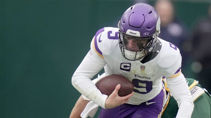 Green Bay Packers linebacker Isaiah McDuffie (58) sacks quarterback J.J. McCarthy (9) during the second quarter of their game Sunday, November 23, 2025 at Lambeau Field in Green Bay, Wisconsin.