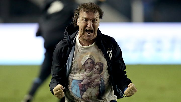 Cuca pode voltar ao Santos em 2025