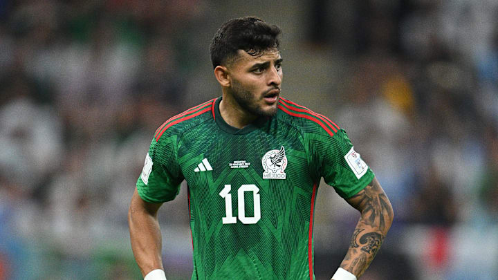 Alexis Vega podría salir de Chivas