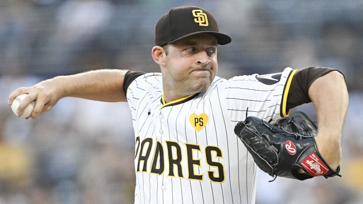 Aug 19, 2024; San Diego, California, USA; San Diego Padres starting pitcher Michael King (34) pitches during the first inning against the Minnesota Twins at Petco Park. Mandatory Credit: Denis Poroy-Imagn Images Aug 19, 2024; San Diego, California, USA; San Diego Padres starting pitcher Michael King (34) pitches during the first inning against the Minnesota Twins at Petco Park. Mandatory Credit: Denis Poroy-Imagn Images