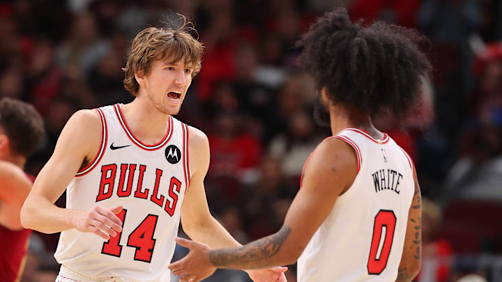 Matas Buzelis, Coby White during a Chicago Bulls game against the Cleveland Cavaliers.