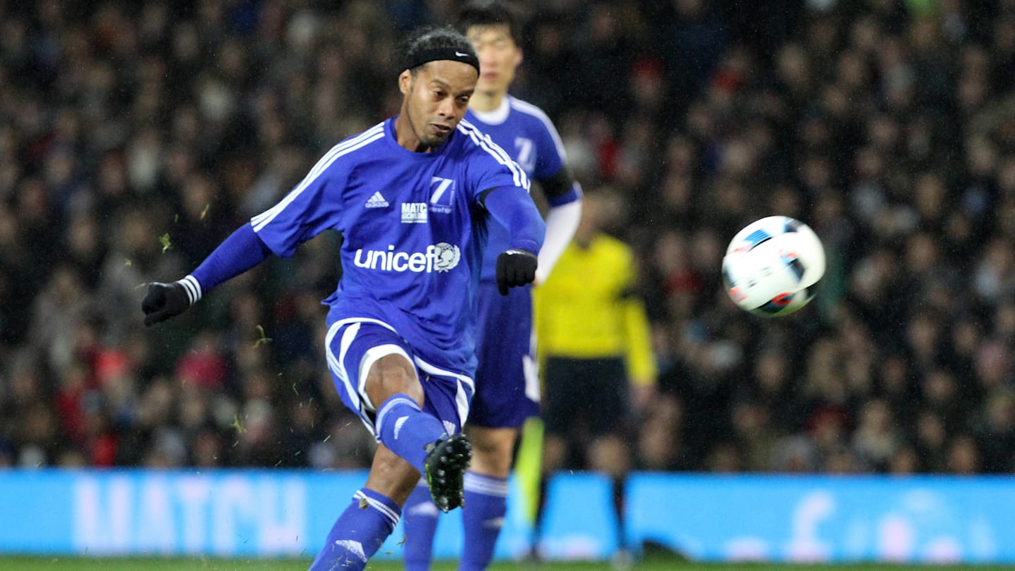 Sunderland welcomes Ronaldinho: Ballon d'Or winner to play at Stadium of Light