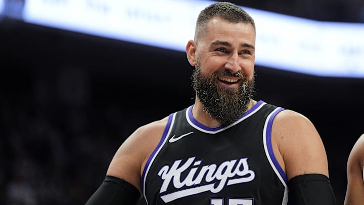 Phoenix Suns v Sacramento Kings