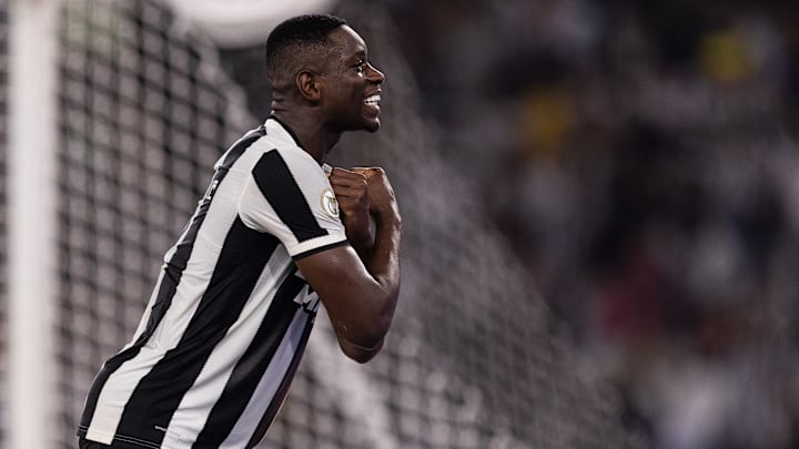 Botafogo aparece como favorito nas semis da Libertadores Botafogo aparece como favorito nas semis da Libertadores