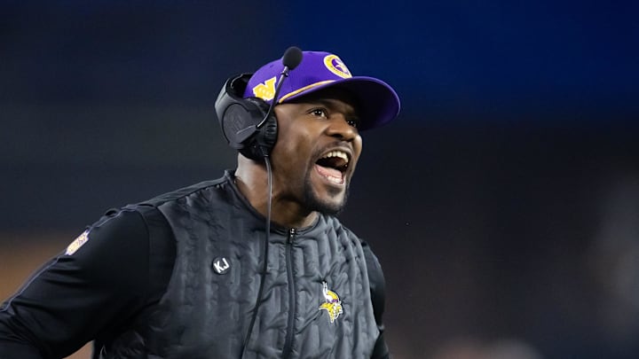 Minnesota Vikings defensive coordinator Brian Flores