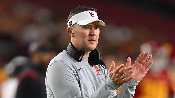 Oct 1, 2022; Los Angeles, California, USA; USC Trojans head coach Lincoln Riley applauds after a touchdown in the first half against the Arizona State Sun Devils at United Airlines Field at the Los Angeles Memorial Coliseum. Mandatory Credit: Jayne Kamin-Oncea-USA TODAY Sports Oct 1, 2022; Los Angeles, California, USA; USC Trojans head coach Lincoln Riley applauds after a touchdown in the first half against the Arizona State Sun Devils at United Airlines Field at the Los Angeles Memorial Coliseum. Mandatory Credit: Jayne Kamin-Oncea-USA TODAY Sports