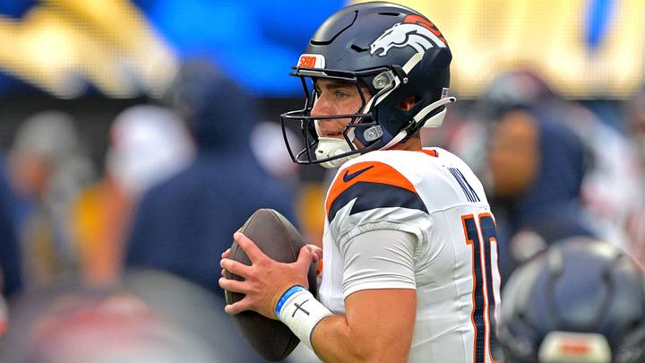 Sep 21, 2025; Inglewood, California, USA; Denver Broncos quarterback Bo Nix (10) warms up prior to the game against the Los Angeles Chargers at SoFi Stadium. Sep 21, 2025; Inglewood, California, USA; Denver Broncos quarterback Bo Nix (10) warms up prior to the game against the Los Angeles Chargers at SoFi Stadium.