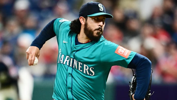 Aug 29, 2025; Cleveland, Ohio, USA; Seattle Mariners relief pitcher Andres Munoz (75) throws a pitch against the Cleveland Guardians during the ninth inning at Progressive Field. Mandatory Credit: Ken Blaze-Imagn Images