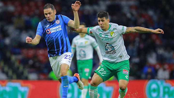 Cruz Azul podría ser sancionado por insultos racistas en las tribunas