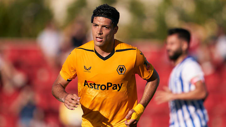 Raúl Jiménez sufrió lesión de abductor y rodilla