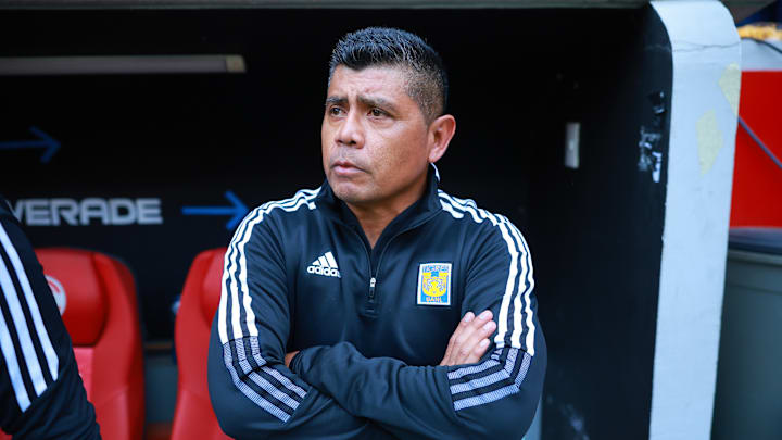 El entrenador Marco Antonio Ruíz.