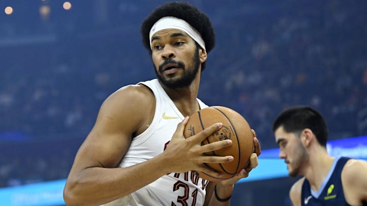 Nov 15, 2025; Cleveland, Ohio, USA; Cleveland Cavaliers center Jarrett Allen (31) rebounds in the first quarter against the Memphis Grizzlies at Rocket Arena. Mandatory Credit: David Richard-Imagn Images Nov 15, 2025; Cleveland, Ohio, USA; Cleveland Cavaliers center Jarrett Allen (31) rebounds in the first quarter against the Memphis Grizzlies at Rocket Arena. Mandatory Credit: David Richard-Imagn Images