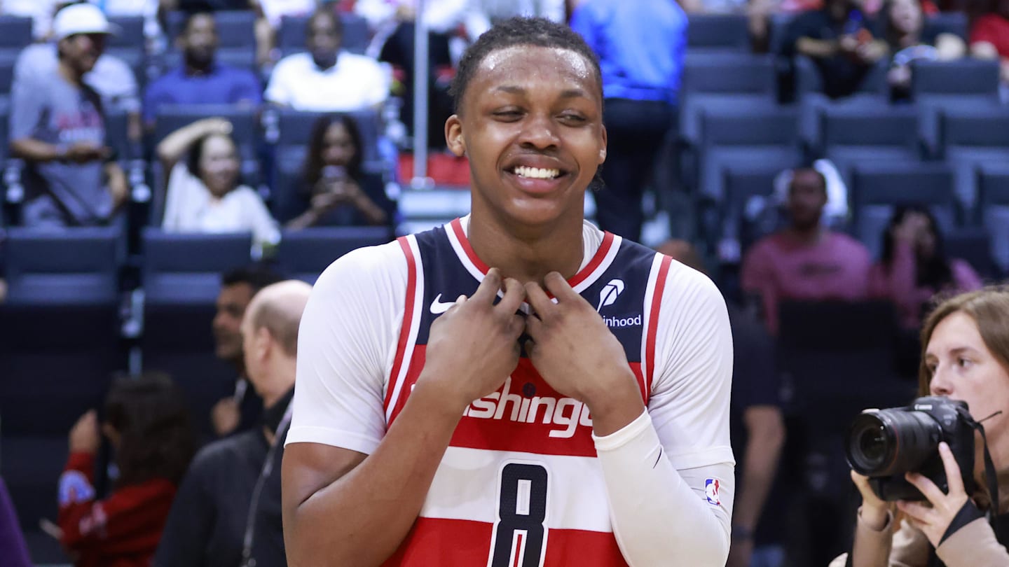 Alex Sarr unexpectedly just gave Bub Carrington the best gift possible