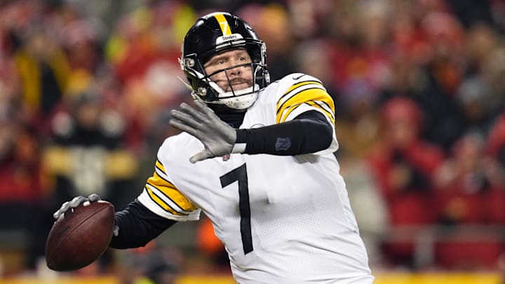Jan 16, 2022; Kansas City, Missouri, USA; Pittsburgh Steelers quarterback Ben Roethlisberger (7) throws a pass against the Kansas City Chiefs during the first half in an AFC Wild Card playoff football game at GEHA Field at Arrowhead Stadium. Mandatory Credit: Jay Biggerstaff-Imagn Images