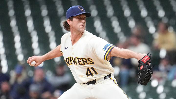Apr 28, 2026; Milwaukee, Wisconsin, USA; Milwaukee Brewers pitcher Jake Woodford (41) delivers a pitch against the Arizona Diamondbacks int eh eighth inning at American Family Field. Mandatory Credit: Michael McLoone-Imagn Images Apr 28, 2026; Milwaukee, Wisconsin, USA; Milwaukee Brewers pitcher Jake Woodford (41) delivers a pitch against the Arizona Diamondbacks int eh eighth inning at American Family Field. Mandatory Credit: Michael McLoone-Imagn Images