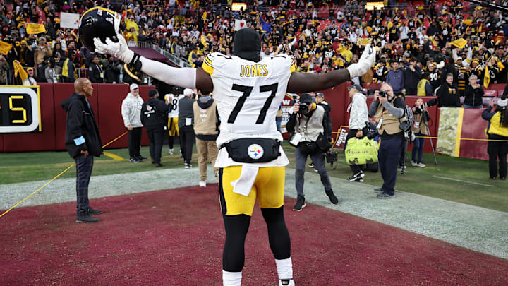 Pittsburgh Steelers v Washington Commanders