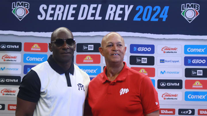 Los managers de los Sultanes de Monterrey y Diablos Rojos del México, en la presentación de la Serie del Rey 2024