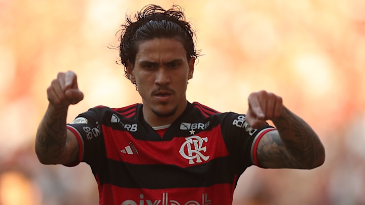 Pedro inicia condicionamento físico no Flamengo 