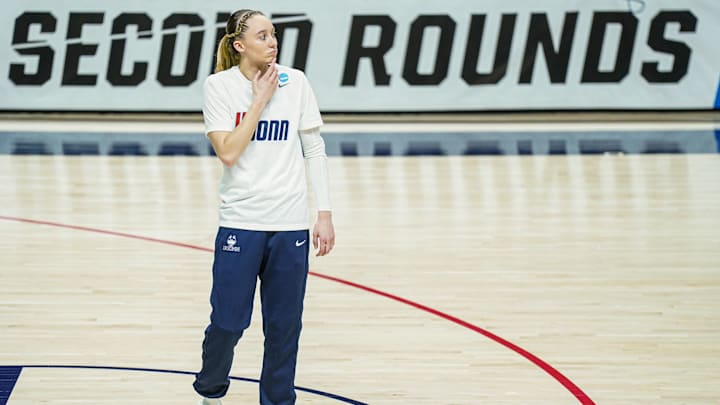 Mar 25, 2024; Storrs, Connecticut, USA; UConn Huskies guard Paige Bueckers (5) on the court for warm up before the game against the Syracuse Orange at Harry A. Gampel Pavilion. Mandatory Credit: David Butler II-Imagn Images Mar 25, 2024; Storrs, Connecticut, USA; UConn Huskies guard Paige Bueckers (5) on the court for warm up before the game against the Syracuse Orange at Harry A. Gampel Pavilion. Mandatory Credit: David Butler II-Imagn Images