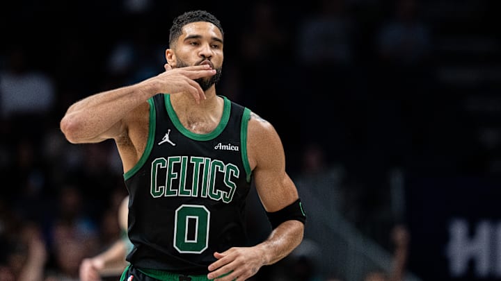 Jayson Tatum promedia 24.4 puntos por partido en su carrera de NBA ante Lakers