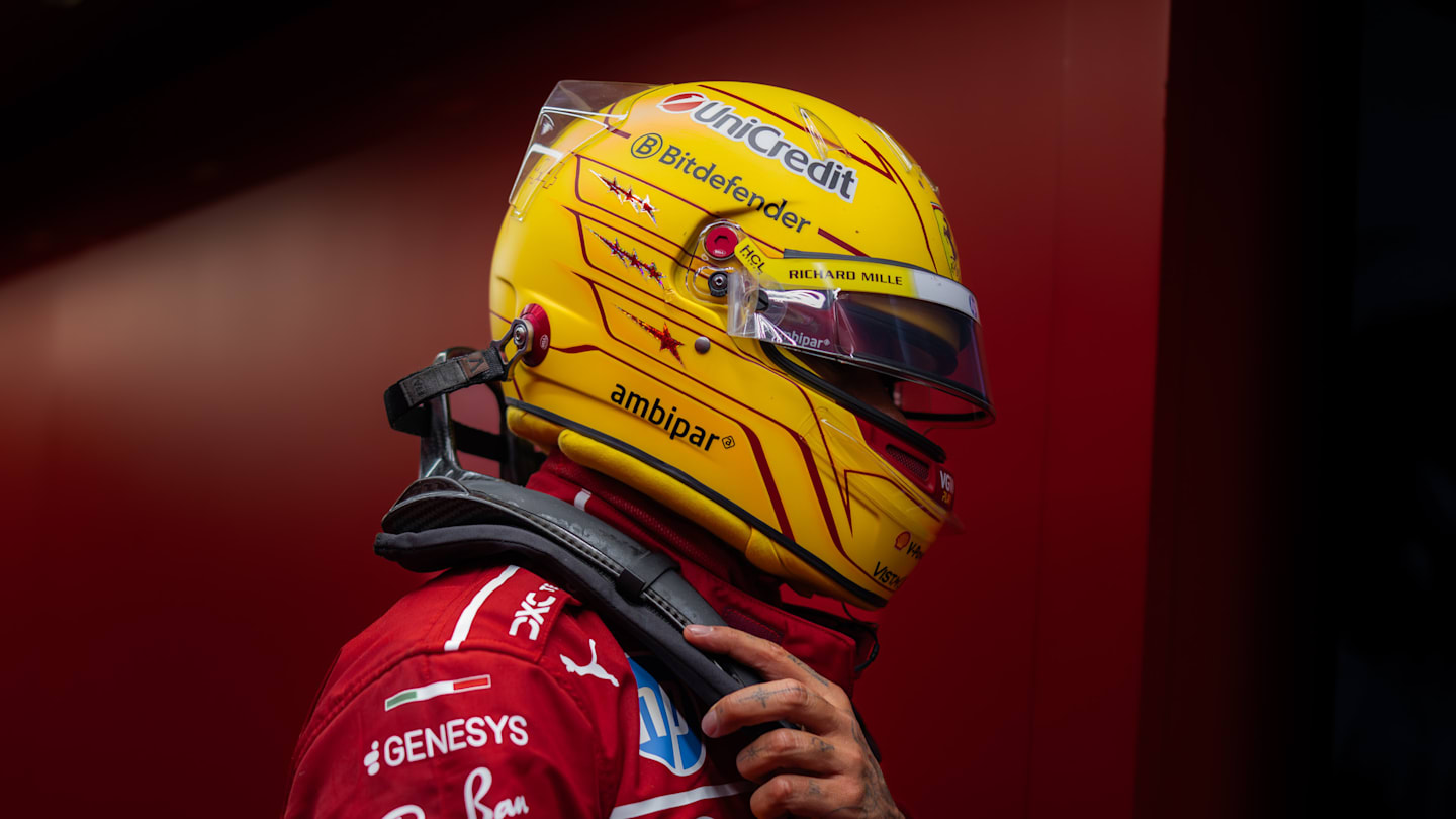 Hamilton Penalised, Drops to Eighth in Singapore