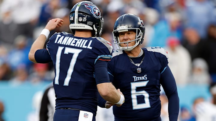 Indianapolis Colts v Tennessee Titans