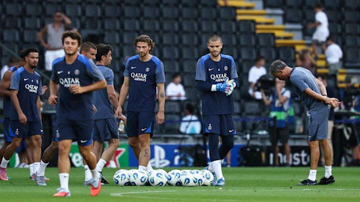 Luís Enrique e comandados se preparam para o duelo diante dos Spurs