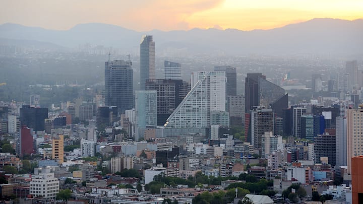 Mexico: Illustration