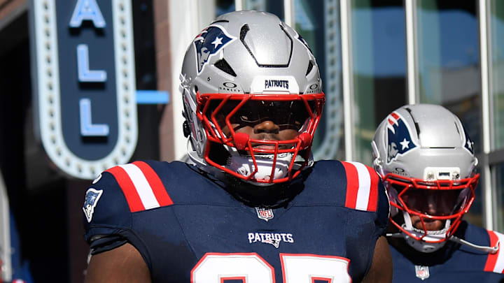 Oct 26, 2025; Foxborough, Massachusetts, USA; New England Patriots defensive end Milton Williams (97) walks to the field prior to a game against the Cleveland Browns at Gillette Stadium. Mandatory Credit: Bob DeChiara-Imagn Images Oct 26, 2025; Foxborough, Massachusetts, USA; New England Patriots defensive end Milton Williams (97) walks to the field prior to a game against the Cleveland Browns at Gillette Stadium. Mandatory Credit: Bob DeChiara-Imagn Images