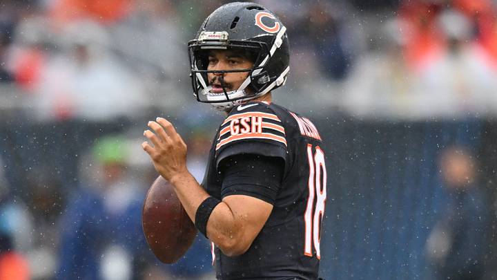 Chicago Bears quarterback Caleb Williams (18) drops back to pass against the Minnesota Vikings during the first quarter at Soldier Field. Mandatory Credit: Patrick Gorski-Imagn Images Chicago Bears quarterback Caleb Williams (18) drops back to pass against the Minnesota Vikings during the first quarter at Soldier Field. Mandatory Credit: Patrick Gorski-Imagn Images