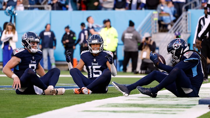 Indianapolis Colts v Tennessee Titans