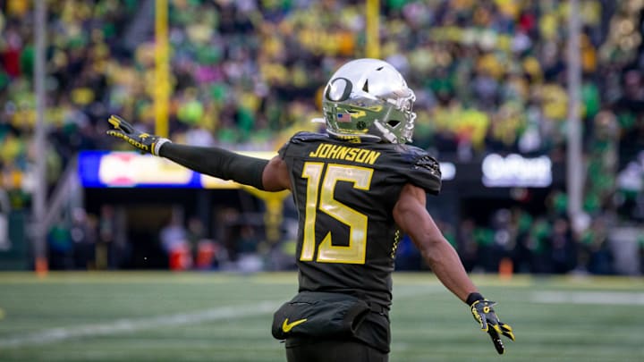 Oregon wide receiver Tez Johnson celebrates a touchdown as the No. 6 Oregon Ducks host California.