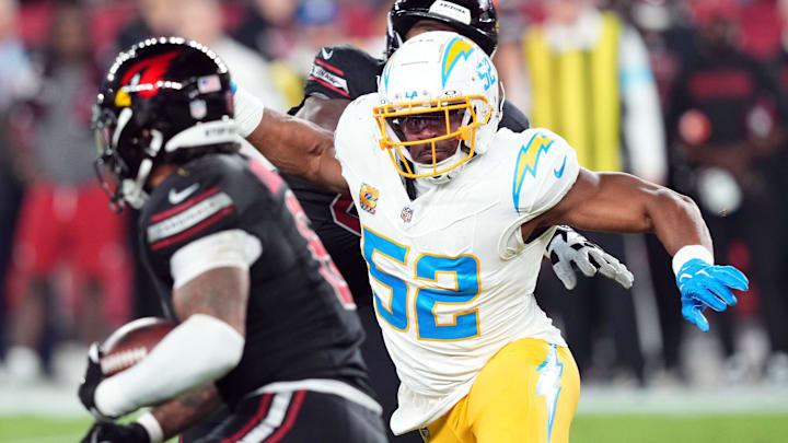 Khalil Mack closes in on James Conners for a tackle. Mack's potential return to Chicago has become a hot button for discussion.