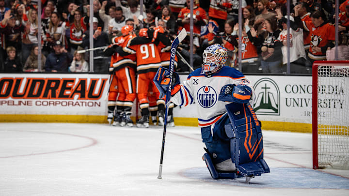 The Ducks are on the verge of eliminating the Oilers from the playoffs after a controversial call in Game 4. 