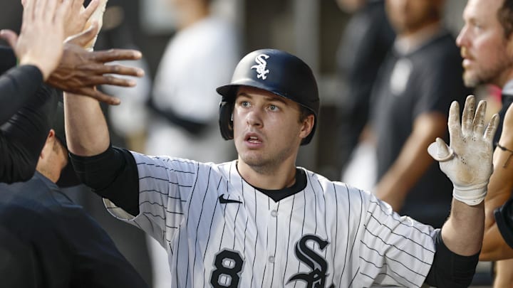Sep 16, 2025; Chicago, Illinois, USA; Chicago White Sox catcher Kyle Teel (8) celebrates with teammates in the dugout after hitting a two-run home run against the Baltimore Orioles during the first inning at Rate Field. Mandatory Credit: Kamil Krzaczynski-Imagn Images Sep 16, 2025; Chicago, Illinois, USA; Chicago White Sox catcher Kyle Teel (8) celebrates with teammates in the dugout after hitting a two-run home run against the Baltimore Orioles during the first inning at Rate Field. Mandatory Credit: Kamil Krzaczynski-Imagn Images