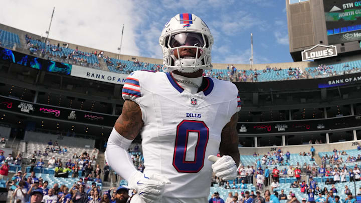 Buffalo Bills wide reciever Keon Coleman (0) runs on to the field before the game at Bank of America Stadium.