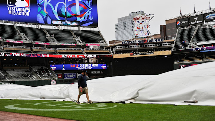 Twins rain delay