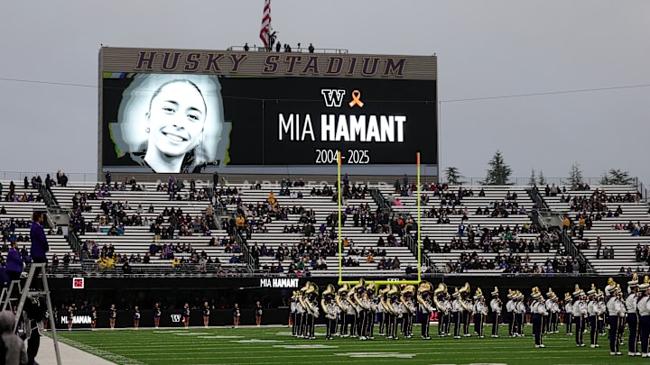 Husky Stadium honored the late Washington goalkeeper Mia Hamant before kickoff of the Huskies'  49-13 Week 12 victory over Purdue.