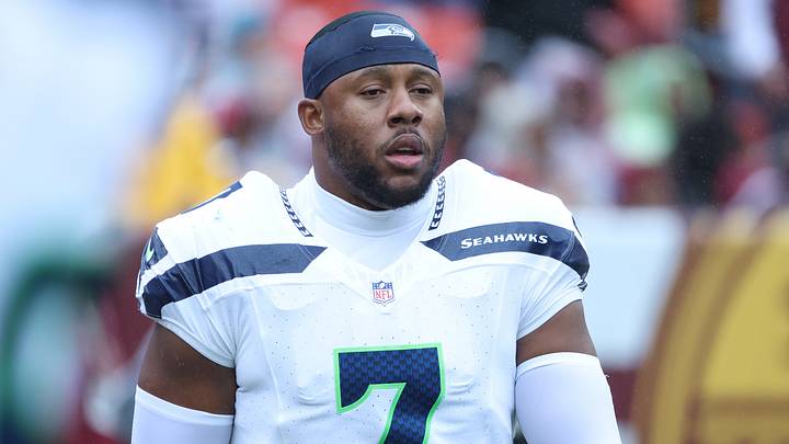 Seattle Seahawks linebacker Uchenna Nwosu (7) looks on during the first half against the Washington Commanders. Seattle Seahawks linebacker Uchenna Nwosu (7) looks on during the first half against the Washington Commanders.