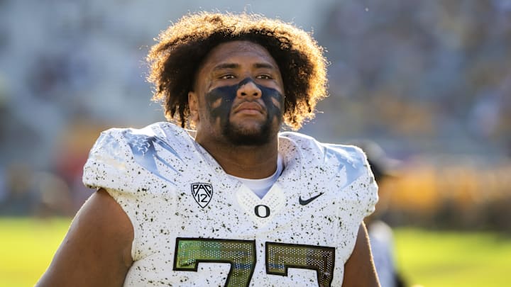 Nov 18, 2023; Tempe, Arizona, USA; Oregon Ducks offensive lineman Iapani Laloulu (72) against the Arizona State Sun Devils at Mountain America Stadium. Mandatory Credit: Mark J. Rebilas-Imagn Images