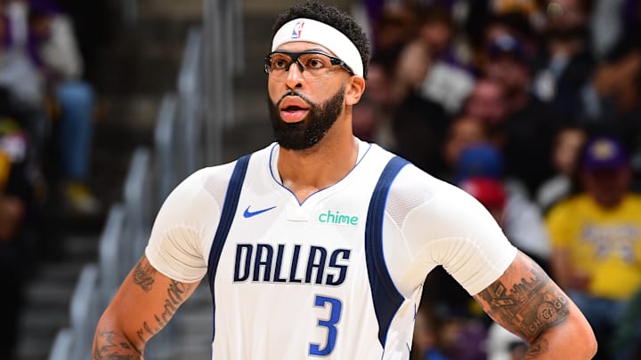 Dallas Mavericks v Los Angeles Lakers