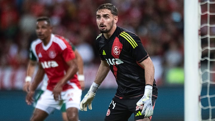 Goleiro Anthoni é um dos atletas já em treinamento
