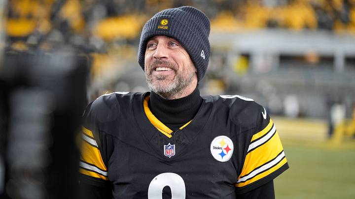 January 4, 2026, Pittsburgh, Pennsylvania, USA: January 4, 2026: Aaron Rodgers 8 during the Pittsburgh Steelers vs Baltimore Ravens at Acrisure Stadium in Pittsburgh PA. January 4, 2026, Pittsburgh, Pennsylvania, USA: January 4, 2026: Aaron Rodgers 8 during the Pittsburgh Steelers vs Baltimore Ravens at Acrisure Stadium in Pittsburgh PA.
